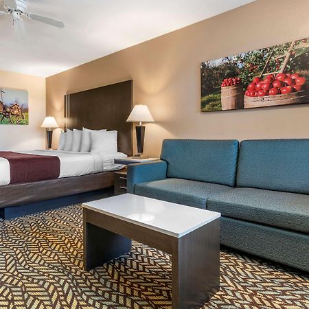 Best Western Orchard Inn Turlock Eksteriør bilde