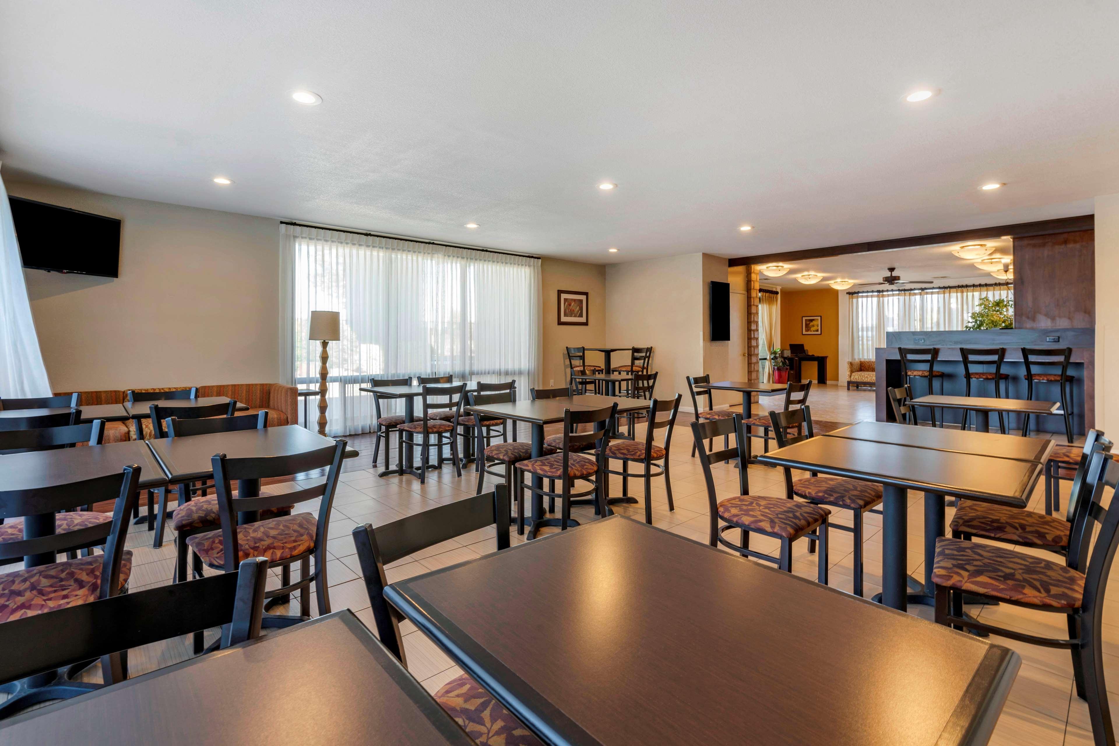 Best Western Orchard Inn Turlock Eksteriør bilde